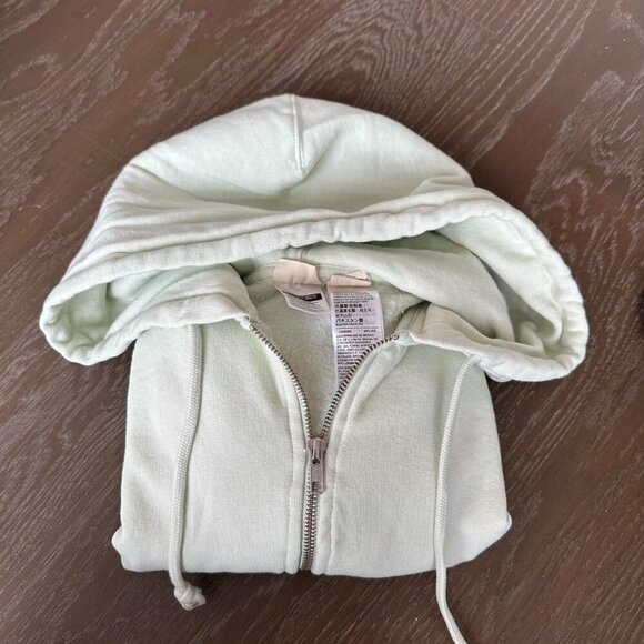 Levi's Tops - Levis Light Green Zip Up Hoodie